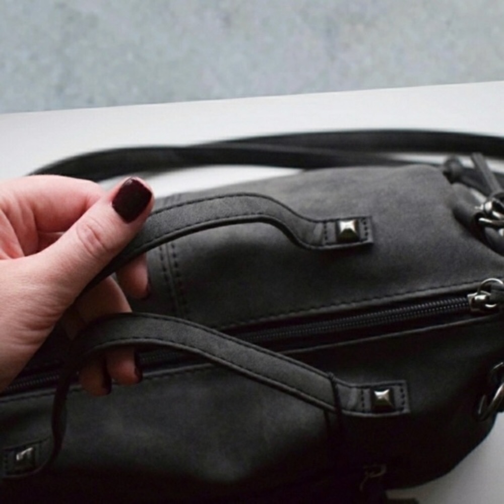 🔄🆕 BRISTOL Studded Bag - Picture 4 of 8
